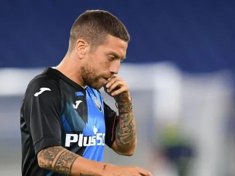 Video: Papu Gómez fue al banco con Atalanta y cantó el himno de la Juventus