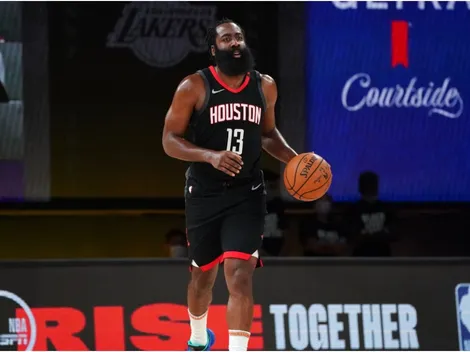 Las redes sociales no perdonaron a James Harden por presentarse "gordo" a entrenar