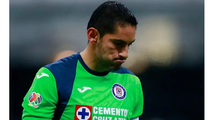 Jesús Corona, apartado de Cruz Azul tras el Guard1anes 2020