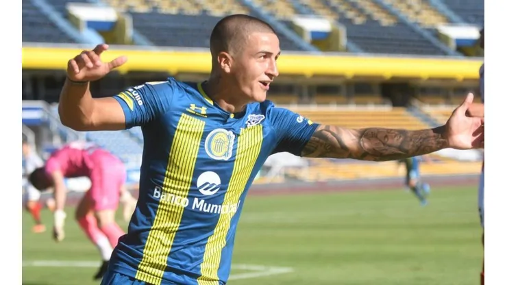 El festejo de gol de Alan Marinelli.