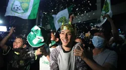 Celebración de la afición de León por el Guard1anes 2020.