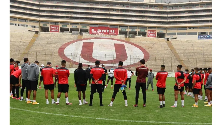 Universitario de Deportes viene entrenando en el Monumental.