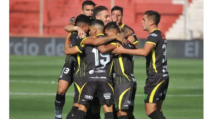 El festejo de los jugadores de Defensa y Justicia.