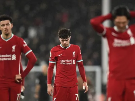 Fulham le sacó un punto al Liverpool y Tottenham sonríe desde la punta