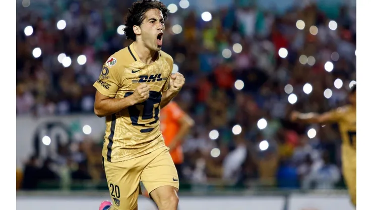 Matías Britos llenó de elogios a Pumas y León.
