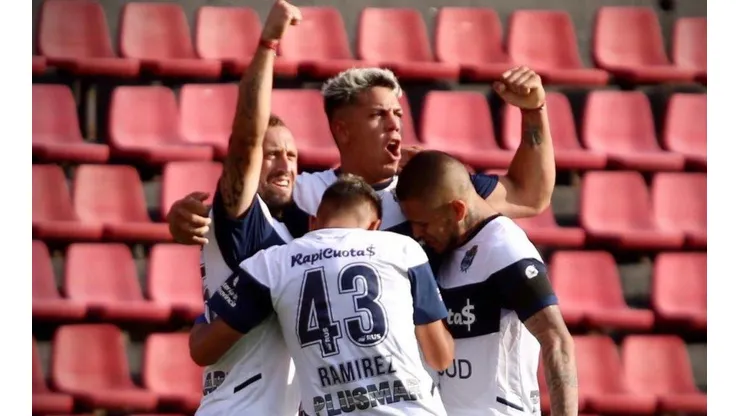 La celebración de los jugadores de Gimnasia.