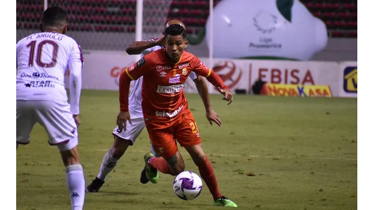 Saprissa vs. Herediano (Foto: twitter @UnafutOficial)