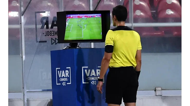 Rafael García, jugador de Nacional, explotó contra el VAR luego de la derrota vs. River