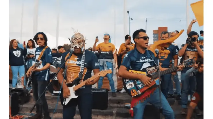 Los Ferrer apoyan a Pumas UNAM antes de la final