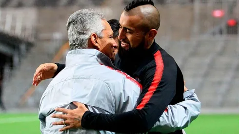 Reinaldo Rueda ya se despidió de Arturo Vidal.