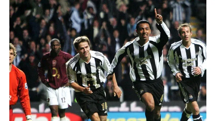 Nolberto Solano la rompió en la Premier League.