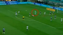 Vanderlei salió a cualquier lado y Santos aprovechó para meter el 1 a 0