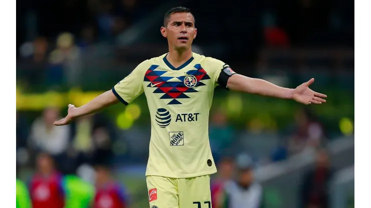Santiago Baños trató de mentiroso a Paul Aguilar.