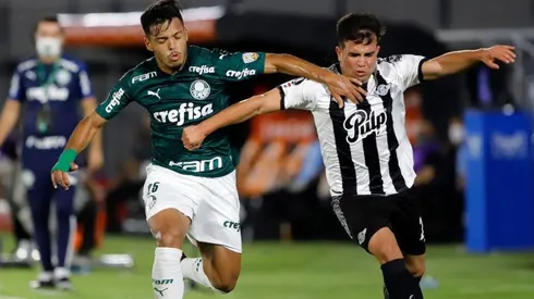 Partido picante y empate 1-1 entre Libertad y Palmeiras.