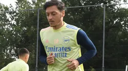 Mesut Özil, volante del Arsenal