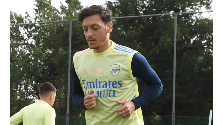 Mesut Özil, volante del Arsenal