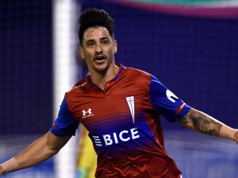 Universidad Católica sorprendió y derrotó a Vélez a domicilio