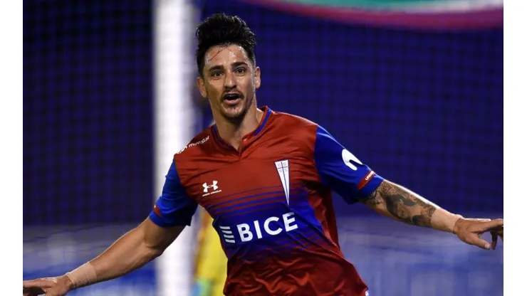 El festejo de gol de Fernando Zampedri.