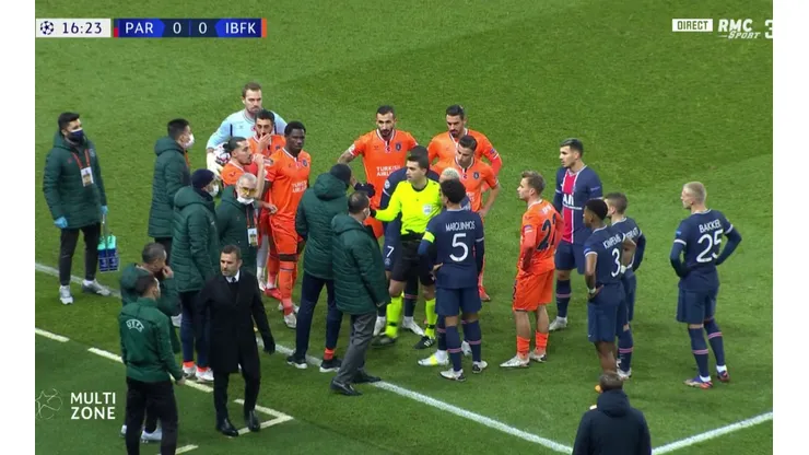 PSG-Istanbul: los jugadores acusaron de racista a un juez y se fueron