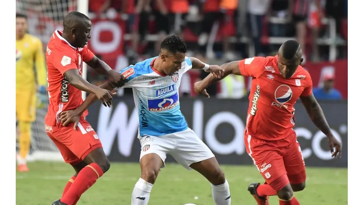Con cambios en sus formaciones, América y Junior juegan el partido de ida de las semis