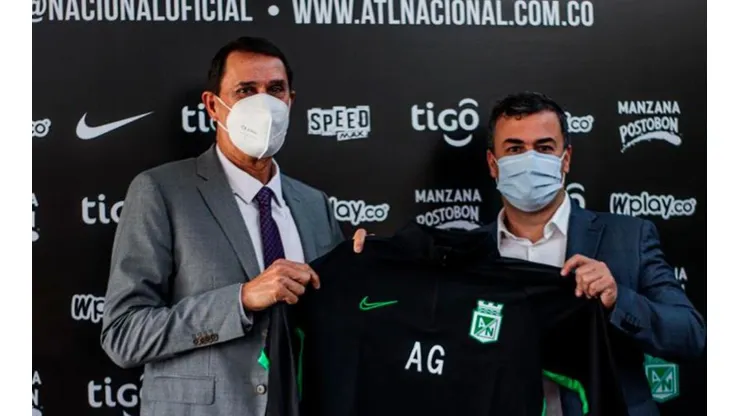 Presentación de Alexandre Guimaraes.