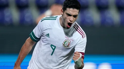 Raúl Jiménez será baja por su lesión en el cráneo.