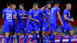 Cruz Azul goleó a Pumas por 3-0