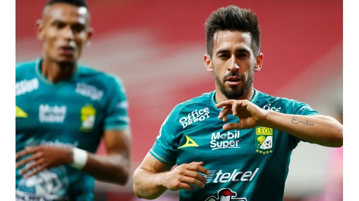 Fernando Navarro puso el primero para León