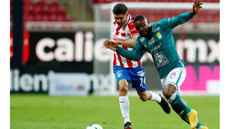 Chiva y León empataron en el Estadio Akron.