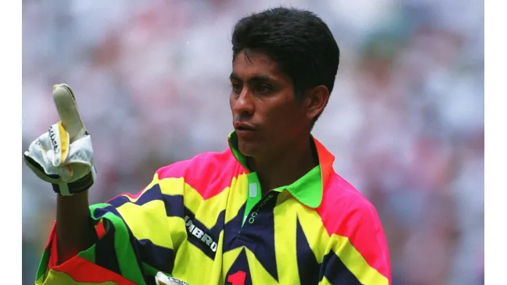 Jorge Campos vistió ambas playeras en su carrera