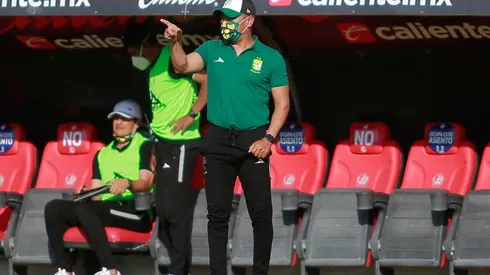 La revancha de Ignacio Ambriz: el contraste entre su paso por Chivas y su actualidad en León