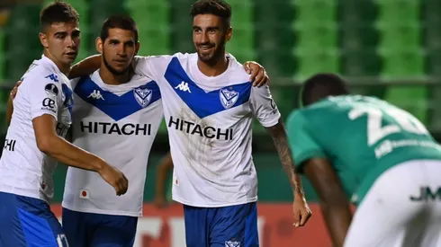 Vélez Sarsfield espera al ganador de la llave entre U. Católica y River Plate de Uruguay.