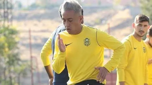 Christian Cueva busca mantenerse en buen estado físico.