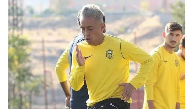 Christian Cueva busca mantenerse en buen estado físico.