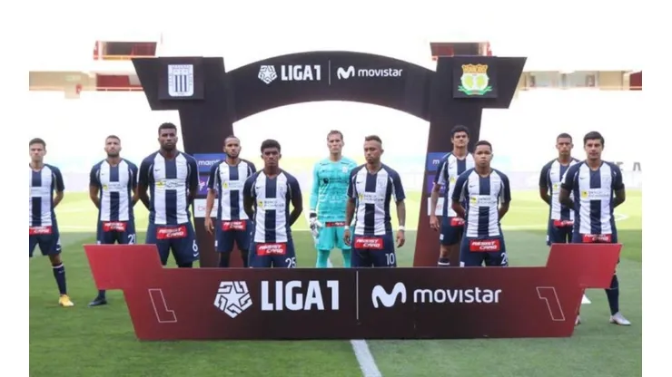 Delantero también tiene experiencia jugando con su selección.