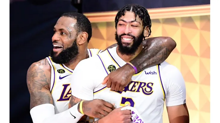 LeBron James y Anthony Davis