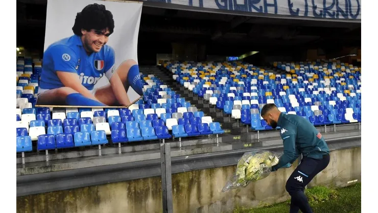 El gesto de Lorenzo Insigne para Diego Maradona.
