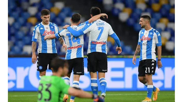 En homenaje a Maradona: Nápoli se lució y le ganó 4 a 0 a la Roma