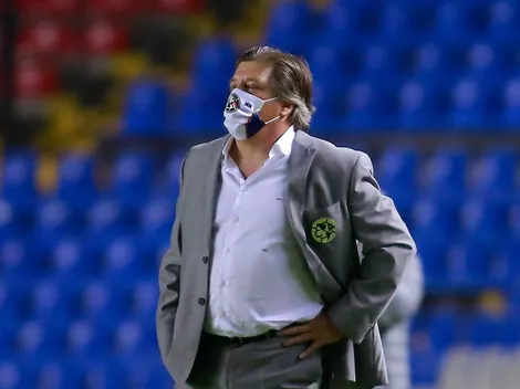 #ChauPiojo: Afición de América pide la renuncia de Miguel Herrera