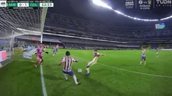 VIDEO: increíble fallo de Henry Martín debajo de la portería