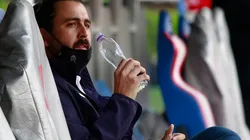 Amaury Vergara festejó el triunfo de Chivas sobre América.