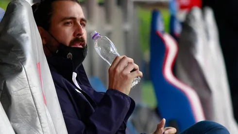 Amaury Vergara festejó el triunfo de Chivas sobre América.