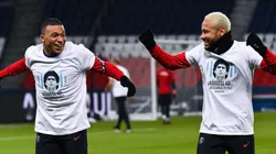 La remera con que salió PSG a hacer la entrada en calor: "¡Adiós el 10!"