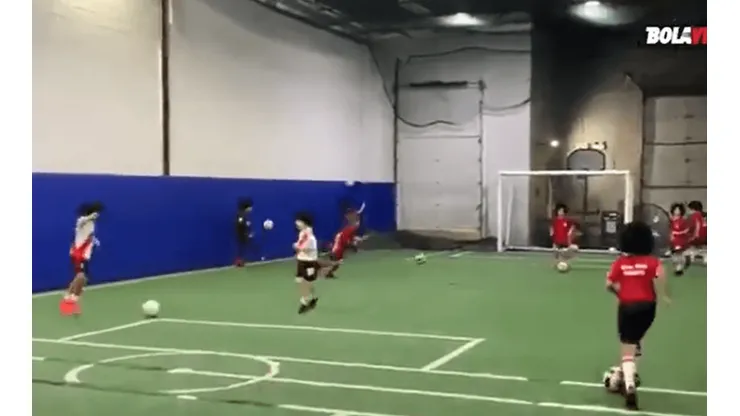 Video: la filial de River de Toronto homenajeó a Maradona