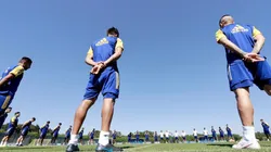 Foto de los jugadores de Boca en el minuto de silencio.