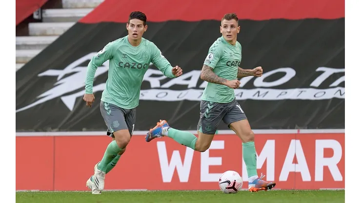 Mala suerte para Everton: se lesionó uno de los mejores socios de James