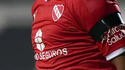 Independiente, con una cinta negra, le hizo cuatro a Fénix en Uruguay