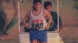 Diego Maradona con la 9 de Michael Jordan