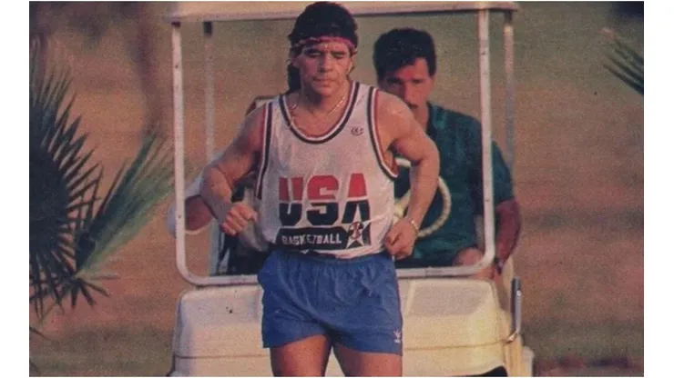 Diego Maradona con la 9 de Michael Jordan