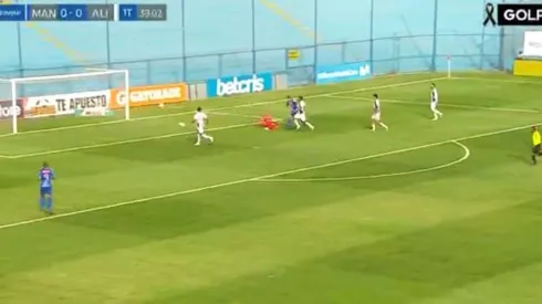 Alianza Lima cae y por el momento no cae en zona de descenso por diferencia de goles.